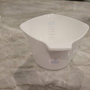 Vintage Rare Corning Ware 4 Cup Saucemaker Dish--$30